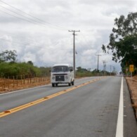 Acesso ao povoado de Iguá foi pavimentado (foto: Camila Souza/GOVBA).