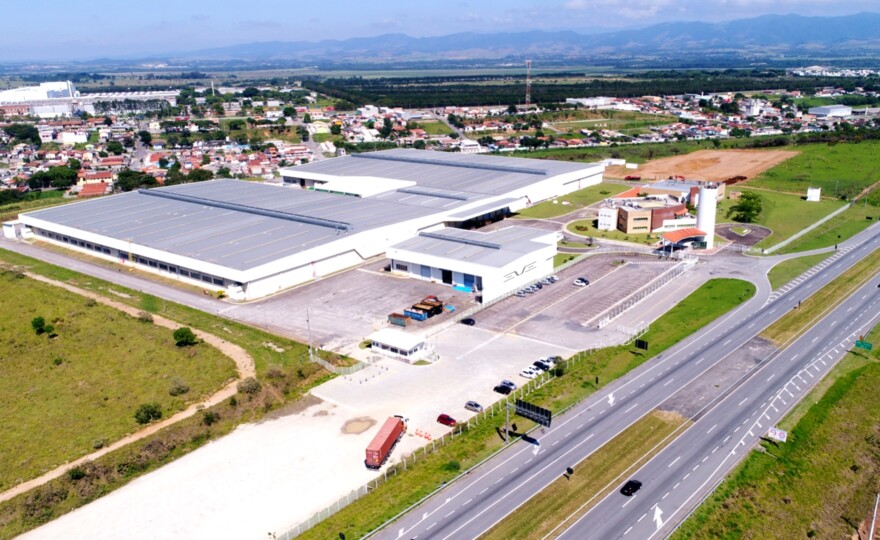 Novo centro logístico da Embraer, onde ela planeja fabricar eVTOL (foto: divulgação).