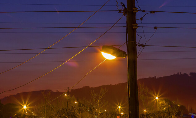 A_light_post_illuminating_a_street_in_South_Africa