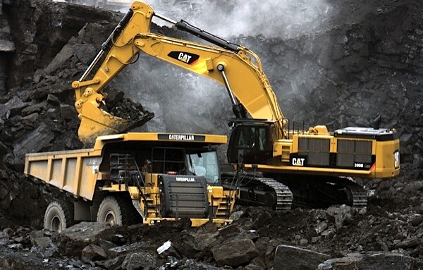 caterpillar-sales-down-again-almost-three-straight-years