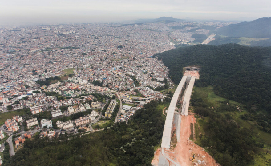 O Governador do Estado de São Paulo Geraldo Alckmin, paricipou de visita técnica ao Lote 3, do trecho Norte do "Rodoanel Mário Covas". Local: São Paulo/SP. Data: 12/06/2017. Foto: Alexandre Carvalho/A2img