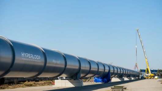 105761001-15511778046592019_hyperlooptt_toulouse_01.530x298