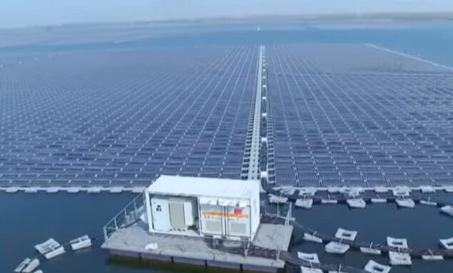 Floating-solar-energy-massive-floating-solar-farm-in-china-1