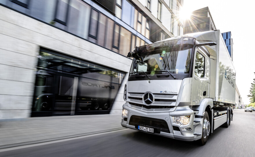 Mercedes-Benz eActros Weltpremiere 2021 

Mercedes-Benz eActros world premiere 2021