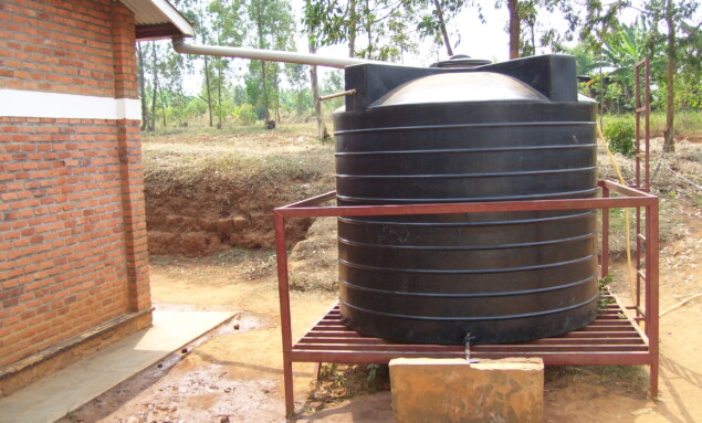 Rainwater-harvesting-tank--5981896147- (1)