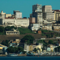 Salvador é uma das onze cidades da Bahia que fazem parte da área de atuação da Sudene, escolhidas por exercerem um papel de influência em sua região seguindo critérios do IBGE (foto: Roberto Huczek/Unsplash).