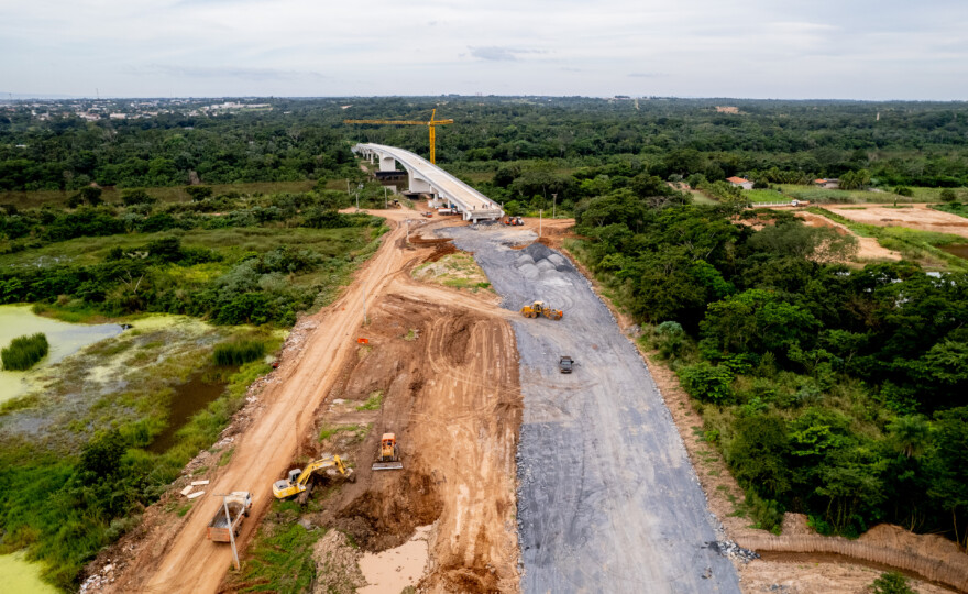 Construção para o acesso à ponte (foto: Sinfra-MT).