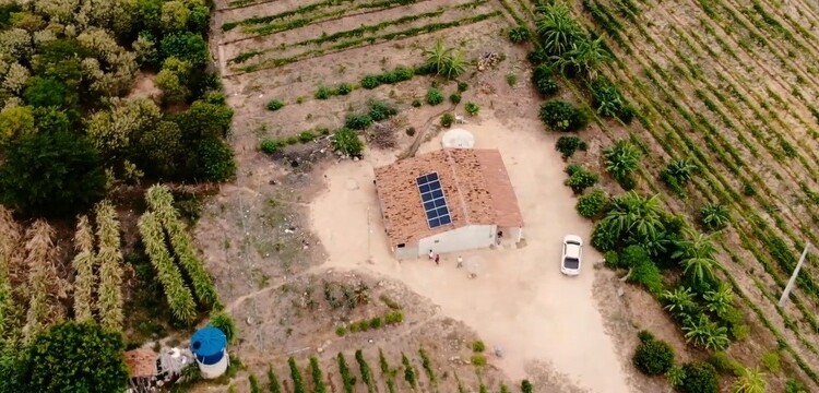 Painéis fotovoltaicos