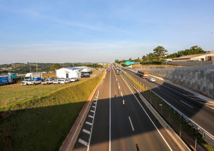 
Obras fazem parte do programa SP pra Toda Obra e contemplam construção de dois viadutos, três pontes, faixas de aceleração e desaceleração, entre outros. (Foto: Marcelo S. Camargo/Governo do Estado de SP.)