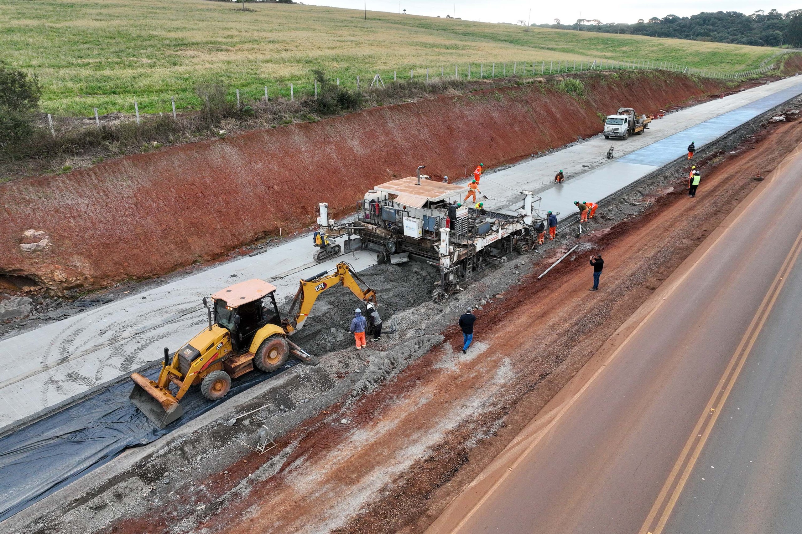 Duplicação em concreto da PRC-466 em Guarapuava alcança 40% de execução (foto: Ricardo Ribeiro/AEN).