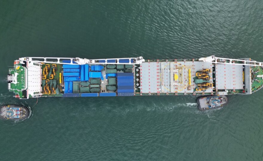  Equipamento iniciou a viagem no fim de janeiro, sendo trazido desmontado do porto de Taicang, na China. (Foto: divulgação Governo de SP.)