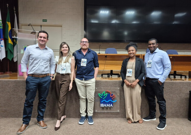 Representando a equipe de Licenciamento e Controles Ambientais, participaram do evento Talita Bezerra, Jocenildo Marinho, Ana Paula Farias e Ronaldo Carneiro. Também esteve presente Daniel Maciel, gerente-geral de Relacionamento Institucional e Jurídico (foto: divulgação).